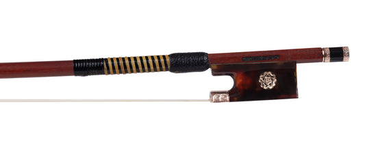 A.R. BULTITUDE violin bow, tortoise shell, chased rose-gold mountings, gold Tudor Rose gold inlays, round stick 61.9 g | Metzler Violins